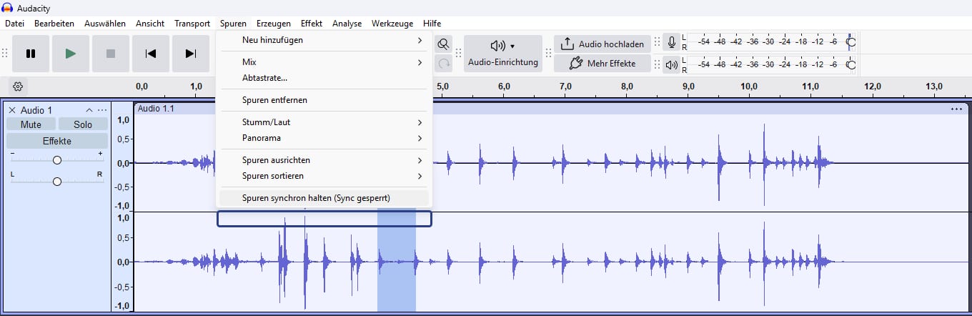 Spuren synchron halten im Spuren-Menü von Audacity
